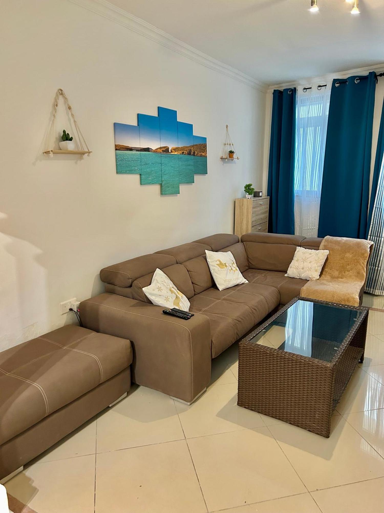Beach Front 3-Bedroom Holiday Home Mellieħa Zewnętrze zdjęcie