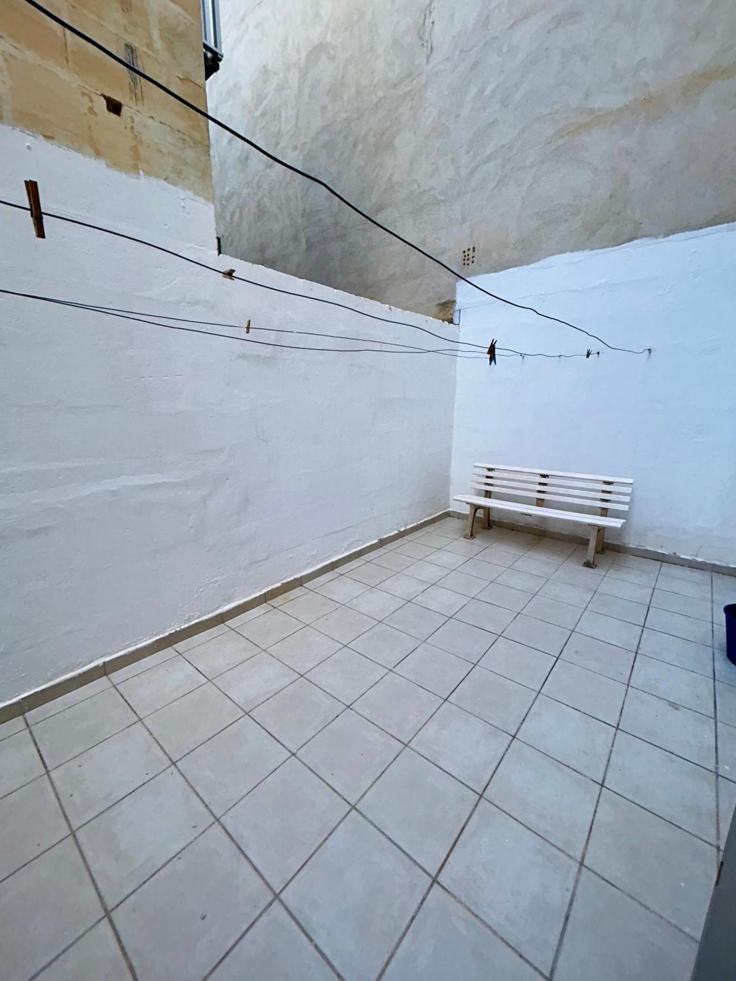 Beach Front 3-Bedroom Holiday Home Mellieħa Zewnętrze zdjęcie
