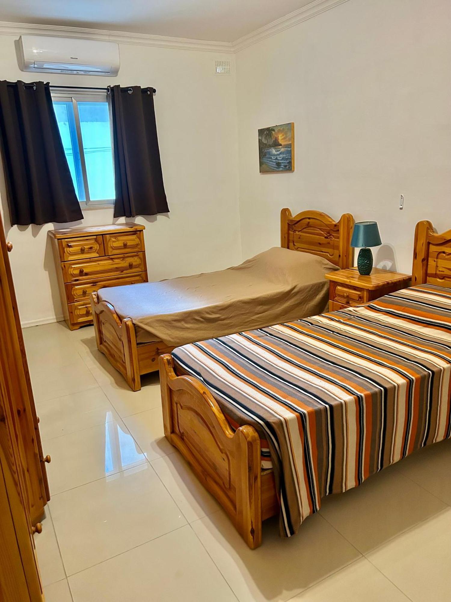 Beach Front 3-Bedroom Holiday Home Mellieħa Zewnętrze zdjęcie