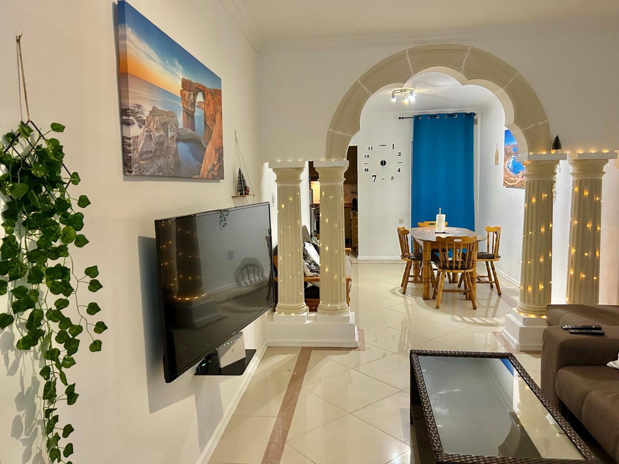 Beach Front 3-Bedroom Holiday Home Mellieħa Zewnętrze zdjęcie