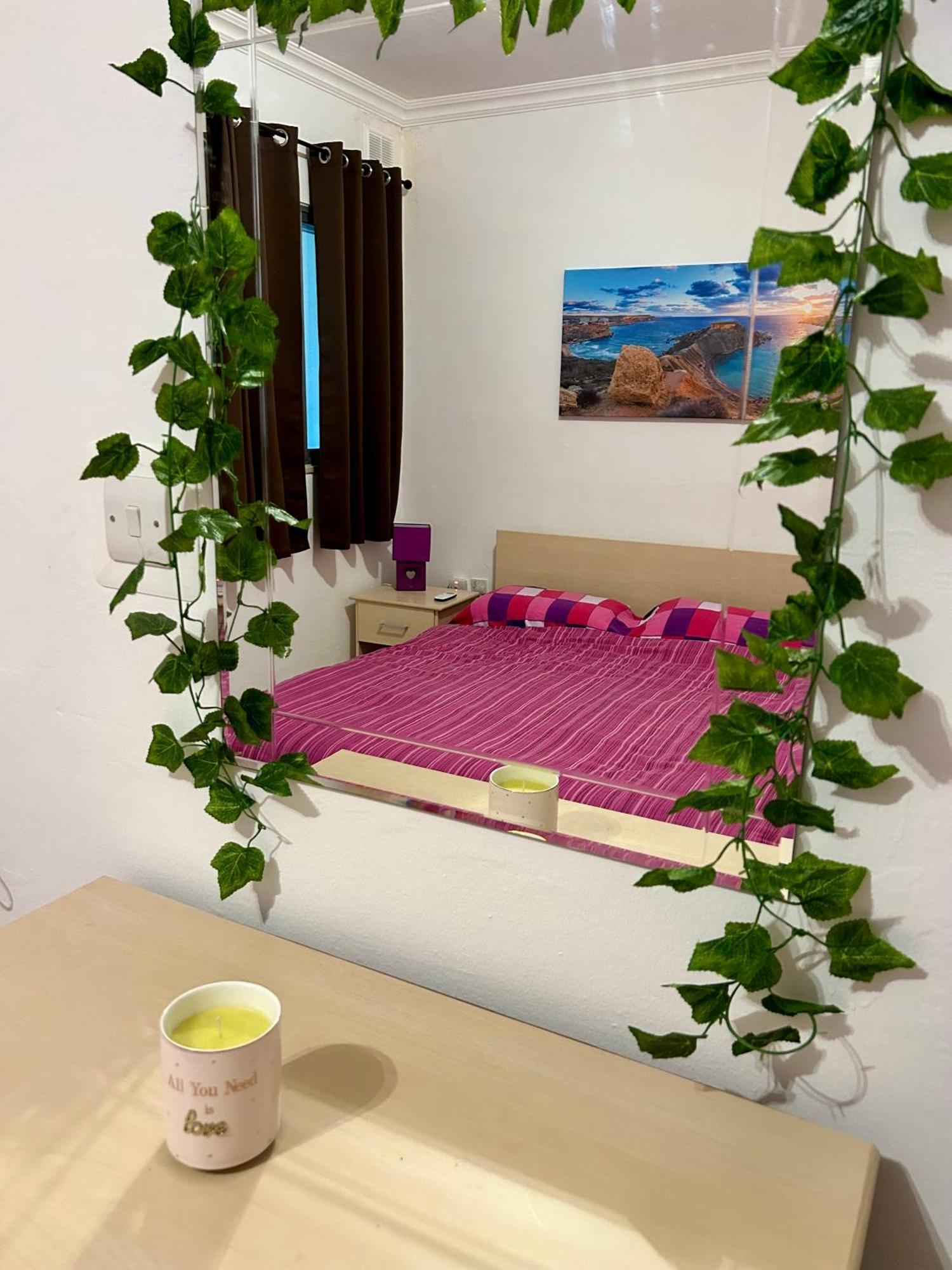 Beach Front 3-Bedroom Holiday Home Mellieħa Zewnętrze zdjęcie