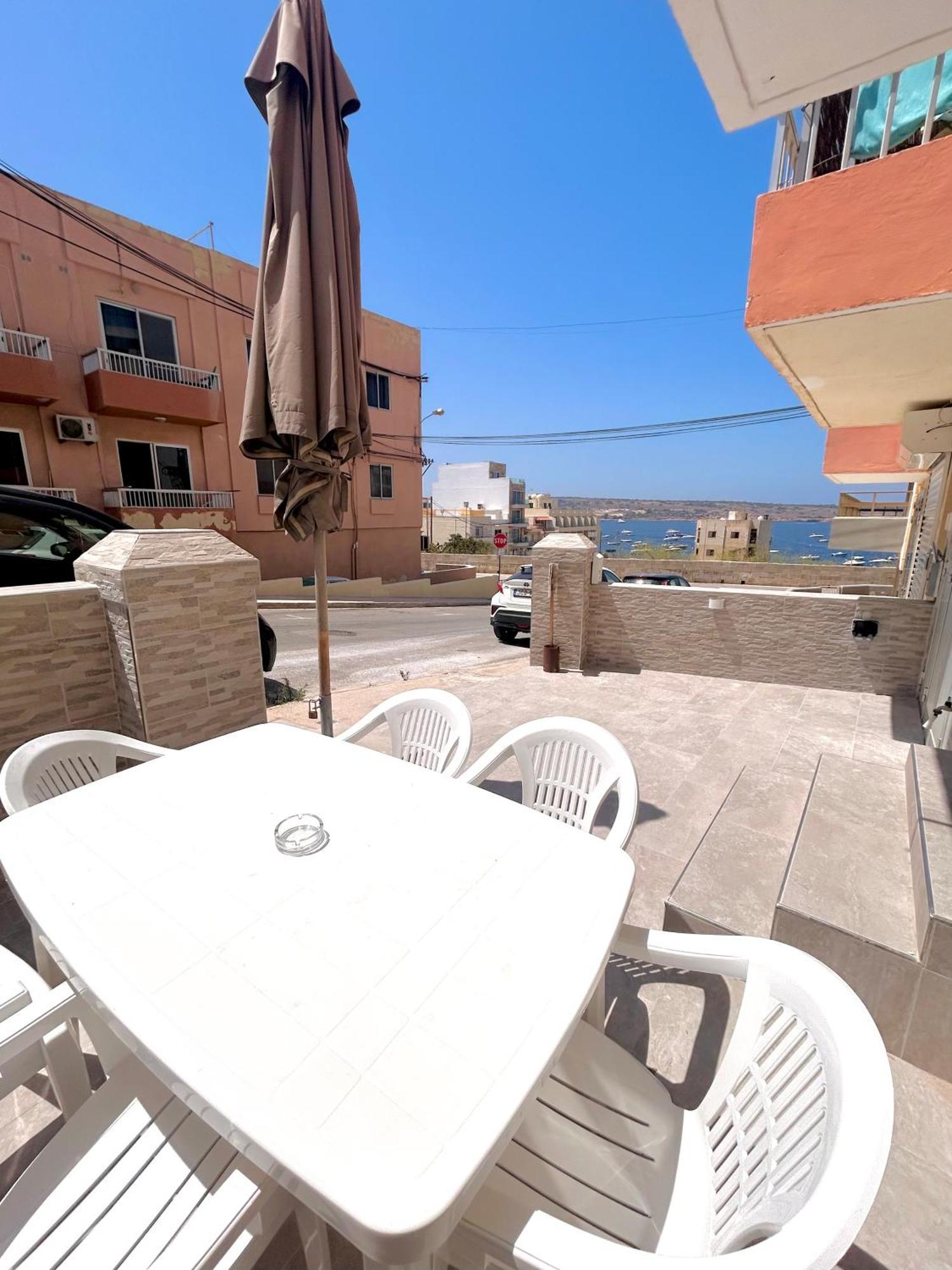 Beach Front 3-Bedroom Holiday Home Mellieħa Zewnętrze zdjęcie